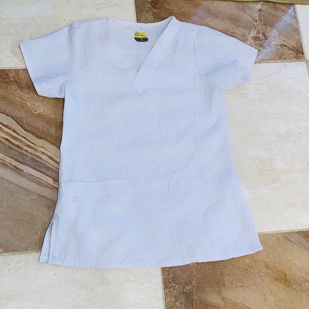 WonderWink White Scrub Top